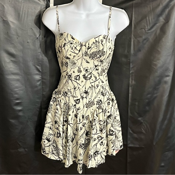 SHEIN ladies floral print mini dress size XS (NWT) - Picture 1 of 10